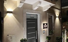 Humboldt Luxury Apartment & Rooms Taormina